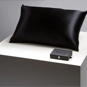 Bliss Black Silk Pillowcase new w/out tags